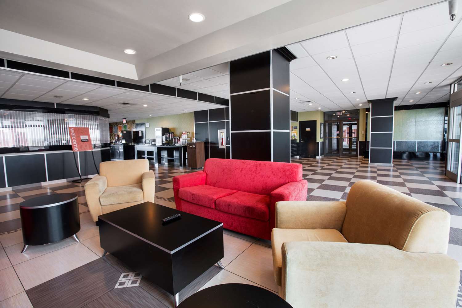 Travelodge By Wyndham Avenel Woodbridge Экстерьер фото